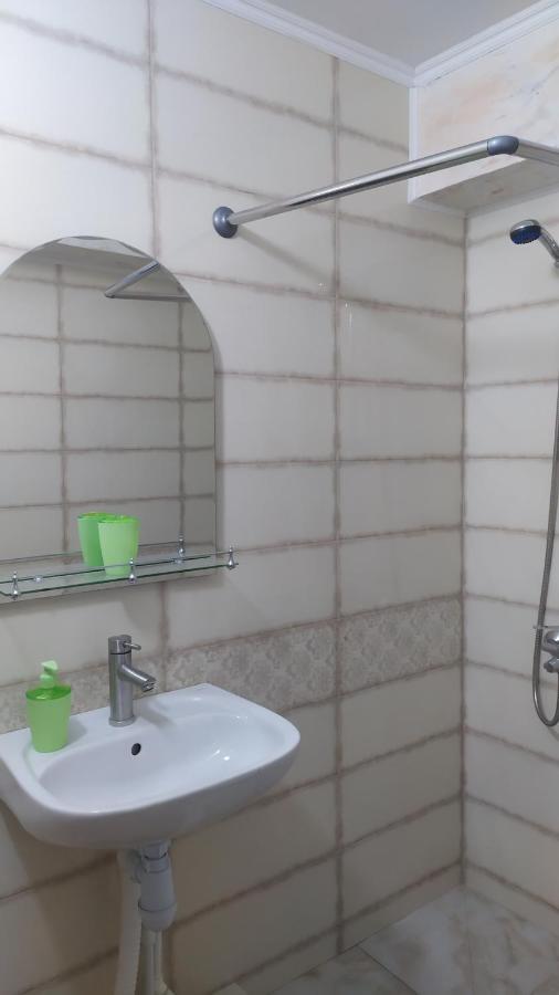 Уютная Комфортная Квартира Студия Chisináu Exterior foto